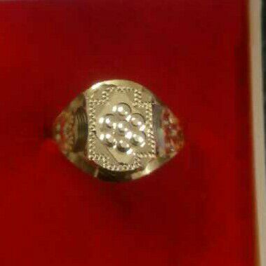 18Kt Gold Chapeli Gents Ring