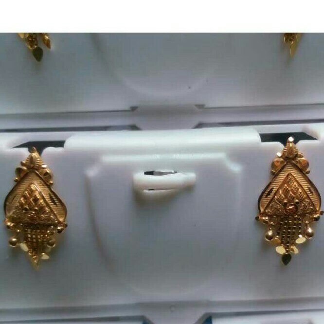 18K / 750 Yellow Gold Ladies Kalcutti Earrings