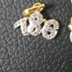 18KT Gold Ladies AD Casting Fancy Pendant