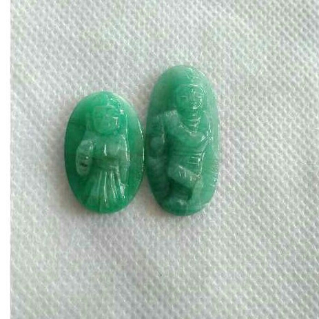 18-20ct oval green emerald-panna