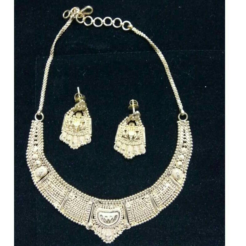 22KT Gold Ladies Designer Necklace Set