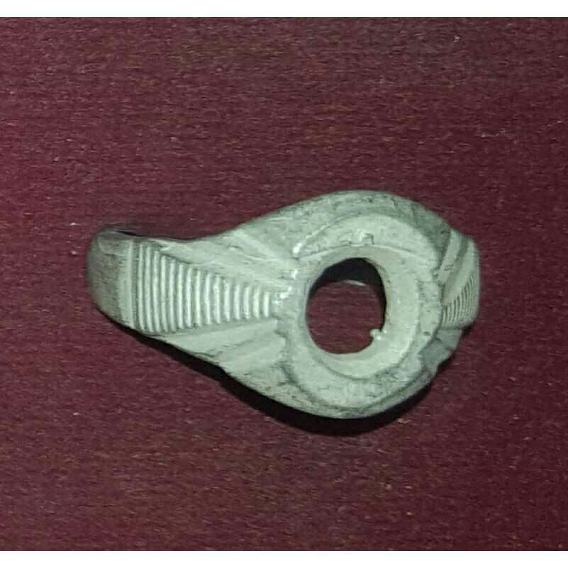 Silver Grah Indian Ring White