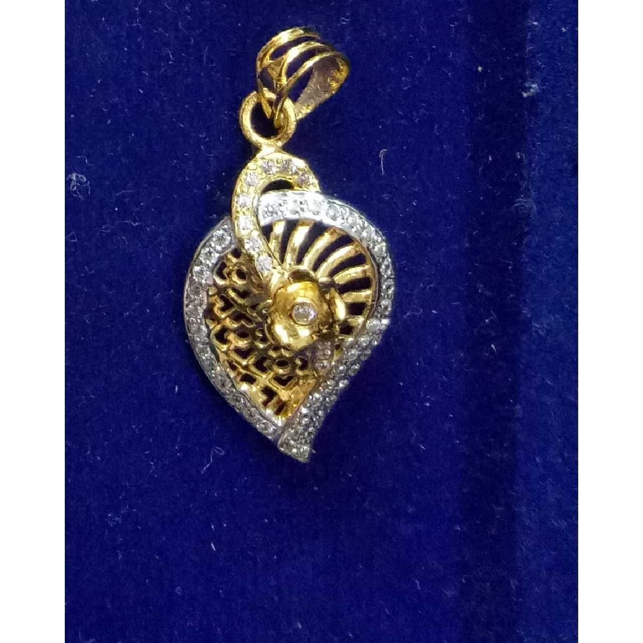 22KT Gold Designer Pendant