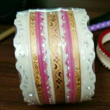 Gold Ladies Indian Fancy One Side Cutting Bangle Set
