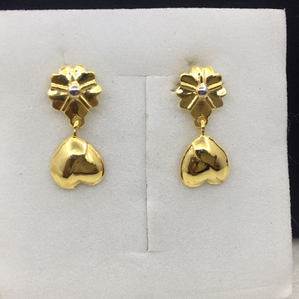 18k Yellow Gold Modern Daily Wear Earrings