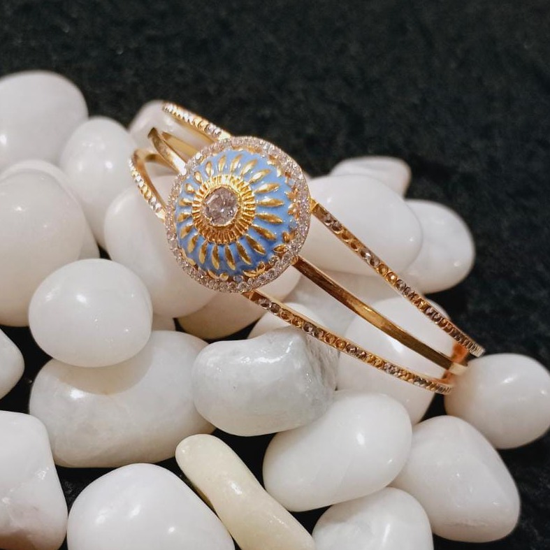 916 Gold Stylish Bracelet for Women