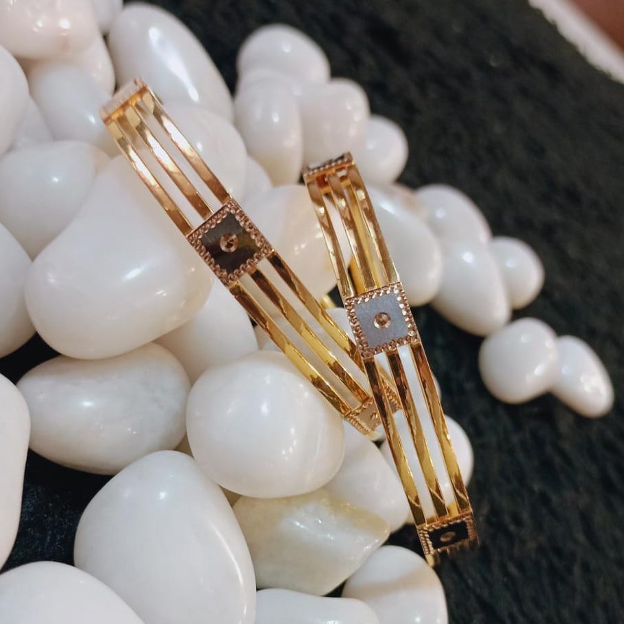 916 Gold Fancy Triple Pipe Kadli Bangle