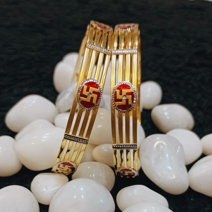 22k gold sathiya design kadali bangle