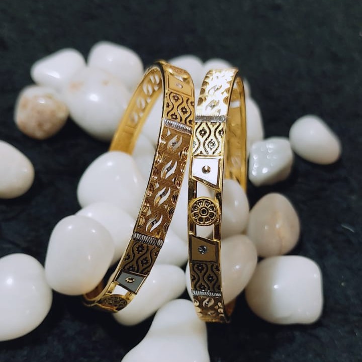 22K Gold Fancy Double Pipe Kadali Bangle