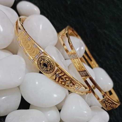 916 Gold Classic Bangles