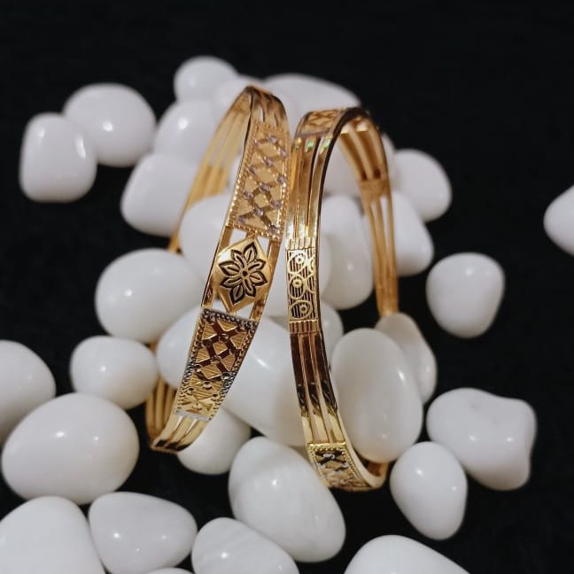 916 Gold Stylish Copper Kadli