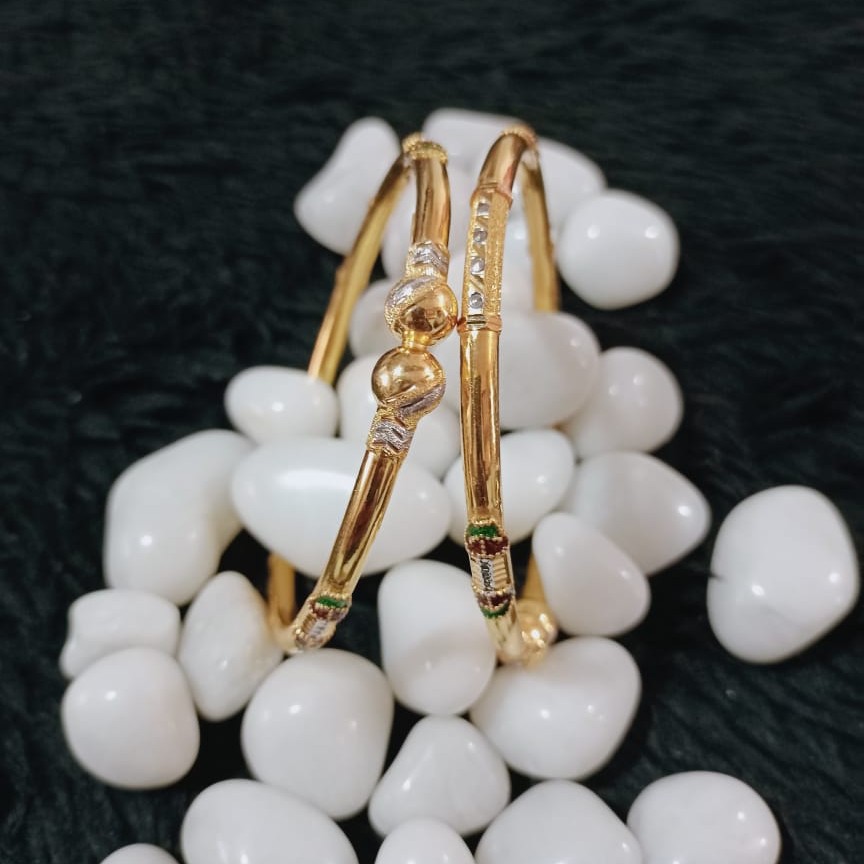 916 Gold Stylish Kadli Bangle