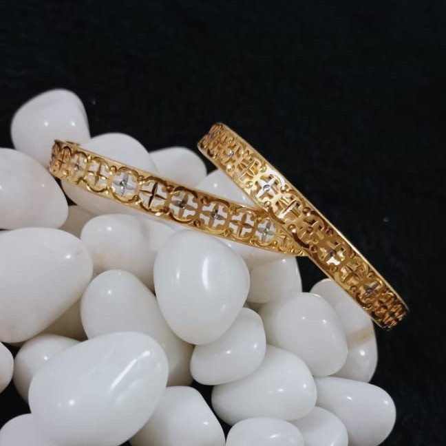 916 Gold Attractive Copper Kadli Bangle