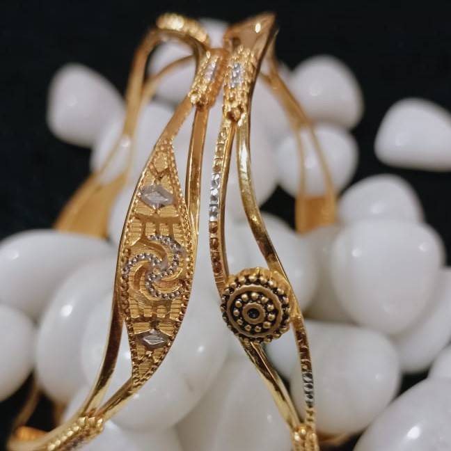 916 Gold Fancy Bangle