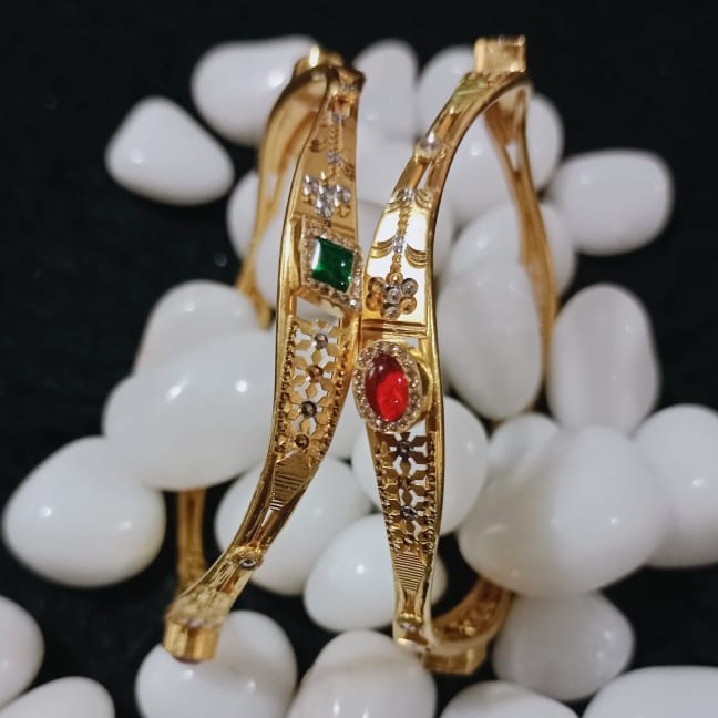 22K Yellow Gold Fancy Copper Kadli