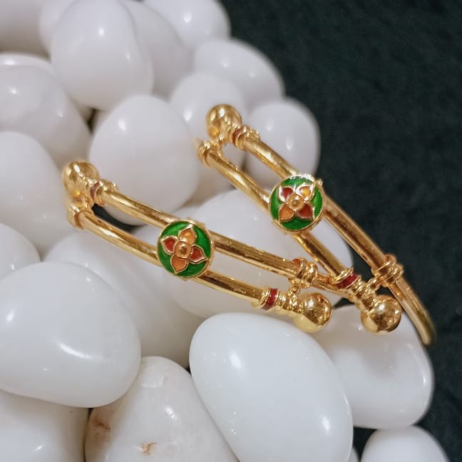 22K Gold Fancy Ball Pipe Kadli Bangle