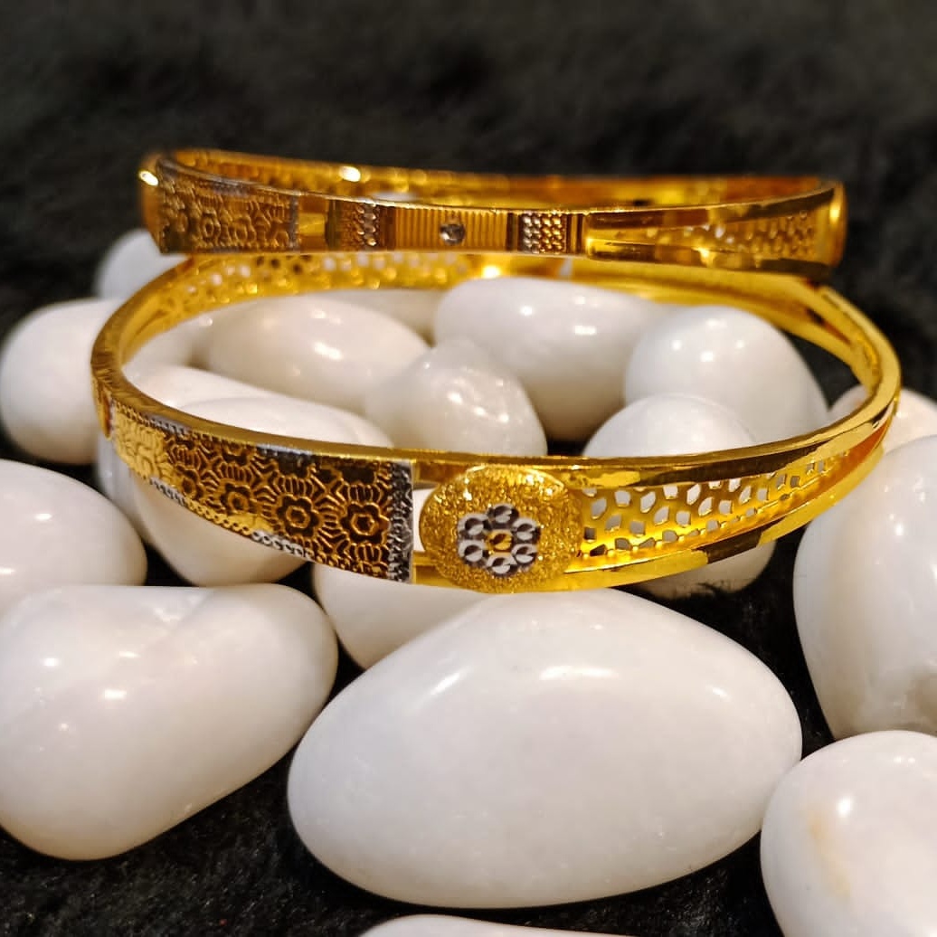 22KT Gold Trendy Special Occasion Copper Kadli Bangle SGB47