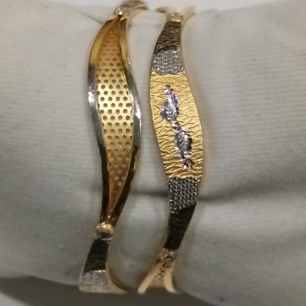 916 CZ Designer Bangle SG-245