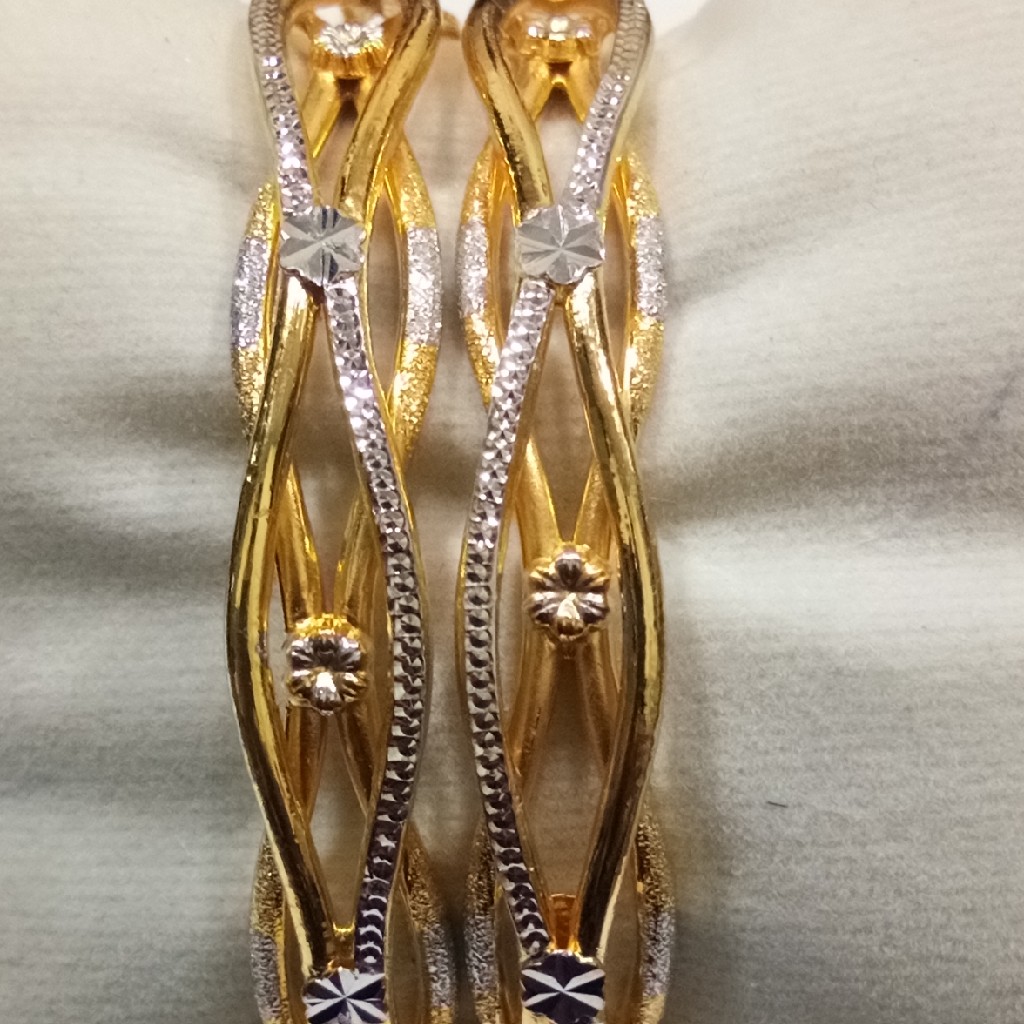 916 Stylish Kadli Bangle SG-240