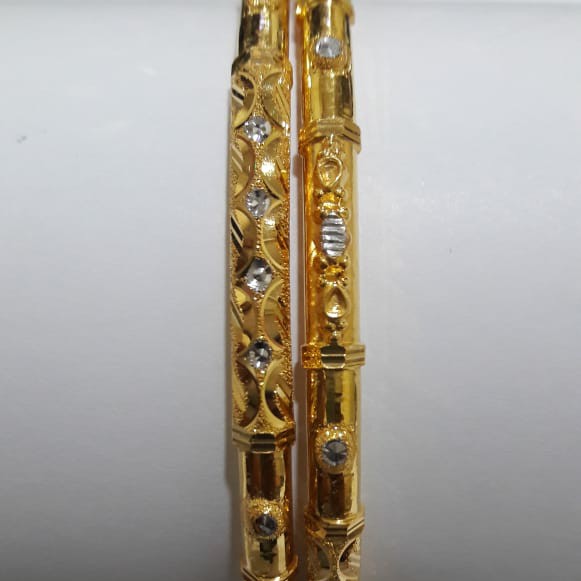 916 Exclusive CZ Bangle SG-221