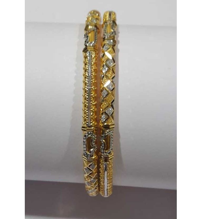 22KT Gold Hallmarked Fancy Pipe Bangle