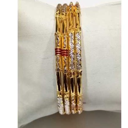 22KT Gold Fancy Bangle