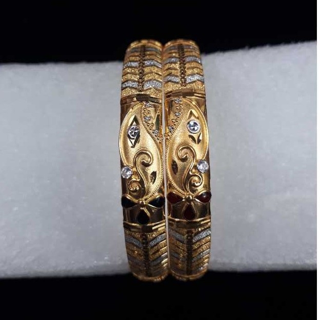 22KT Gold Ladies Handmade Indian Bangles