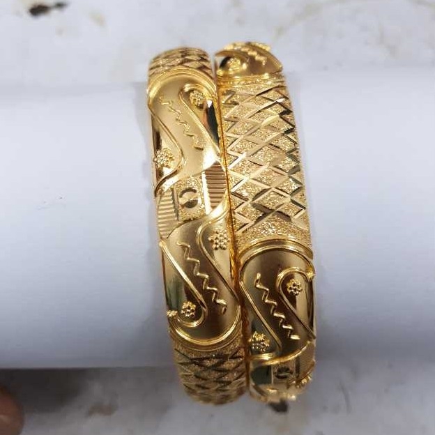 22KT Gold Fancy Bangles