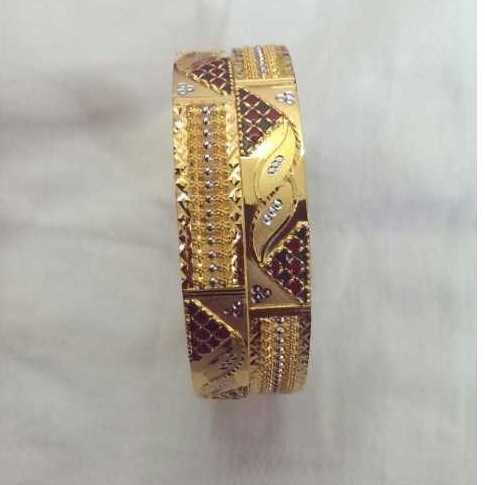 22KT Gold Fancy Bangle