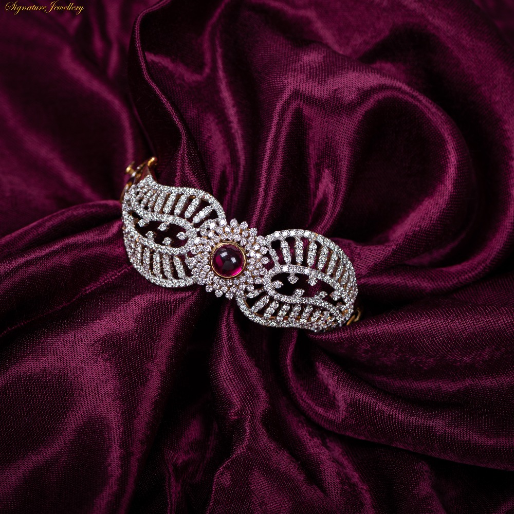 HEAVY STONE BRACELET