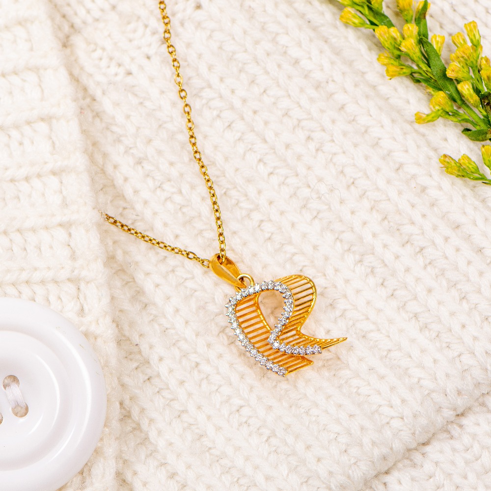 initial letter pendent