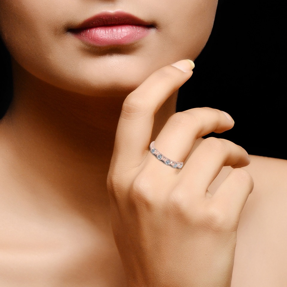 14KT ROUND DIAMOND RING - Image 2