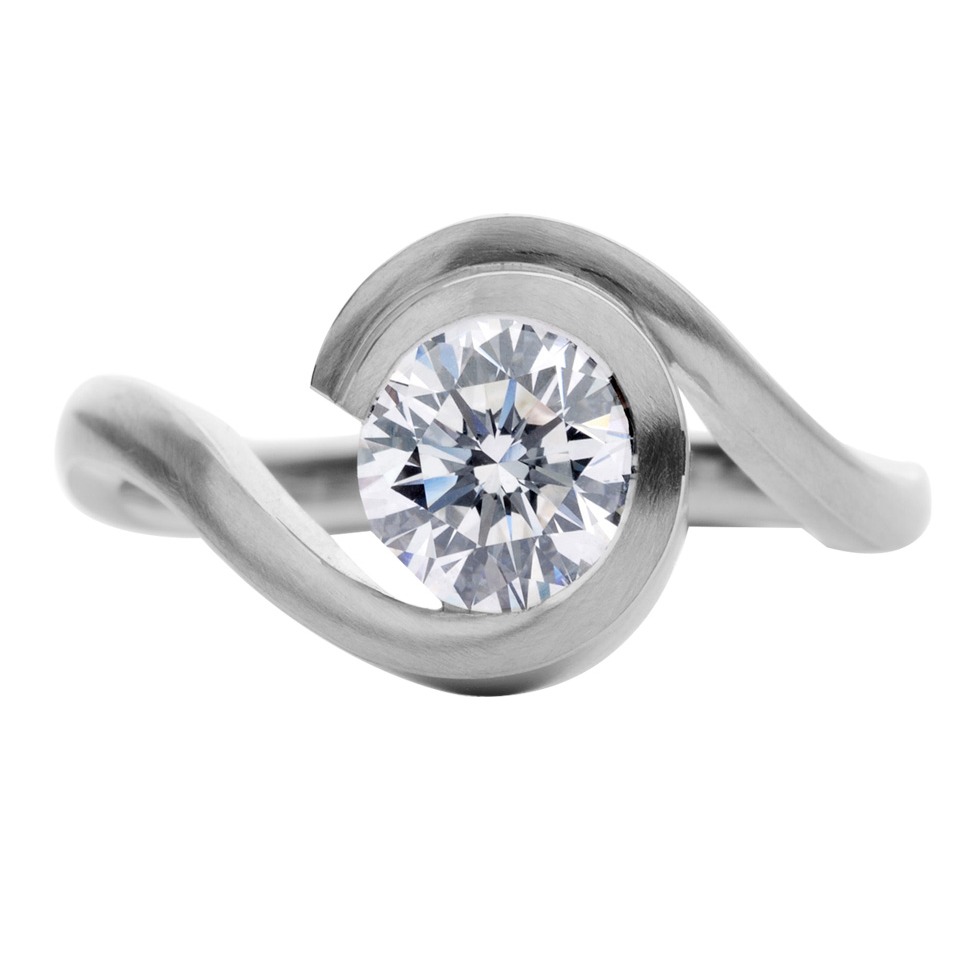 14KT CURVE PATTERN RING