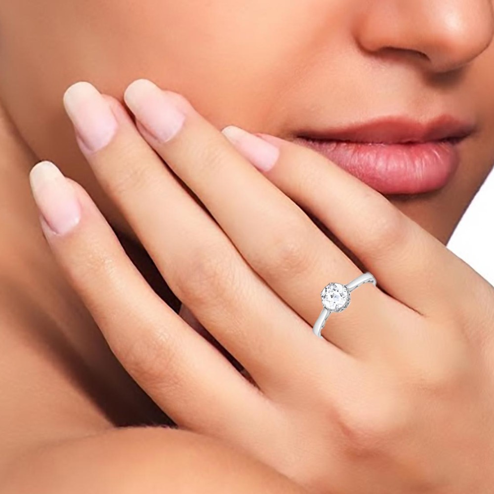 14KT SILVER ROUND DIAMOND RING - Image 2