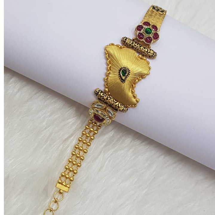 916 Gold  color stone bracelet
