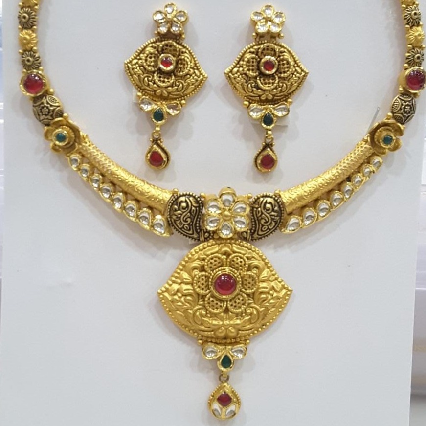 916 gold and kundan Combination necklace set