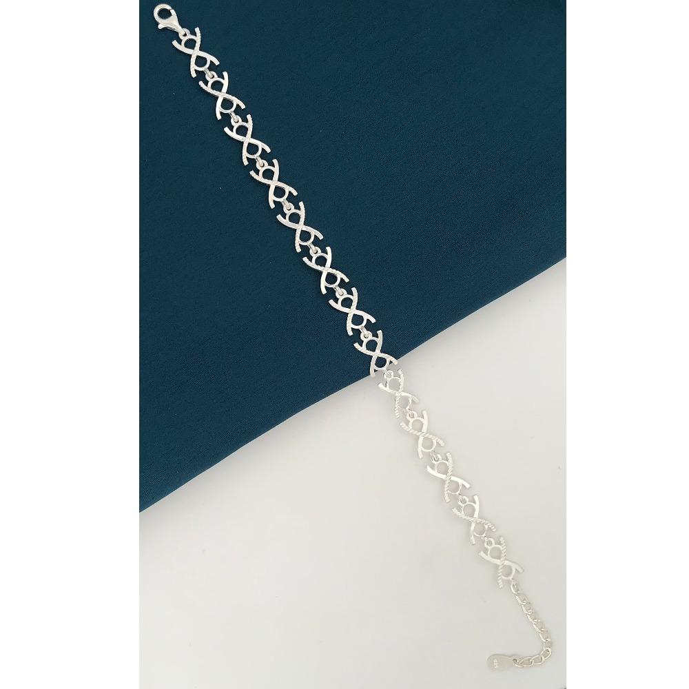 925 Silver Beautiful Design Ladies Bracelet - Image 2