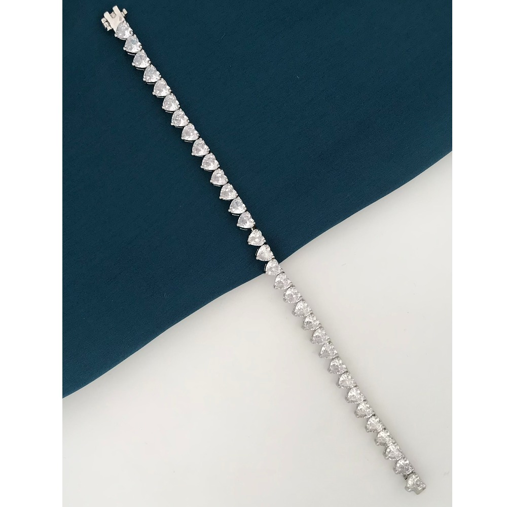925 Silver Beautiful Ladies Bracelet - Image 2