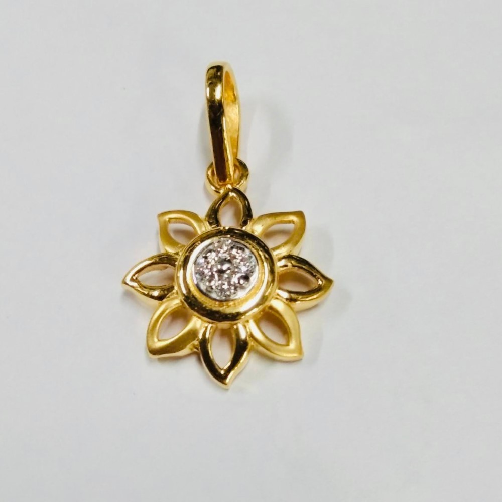 Gold Delicate Pendant