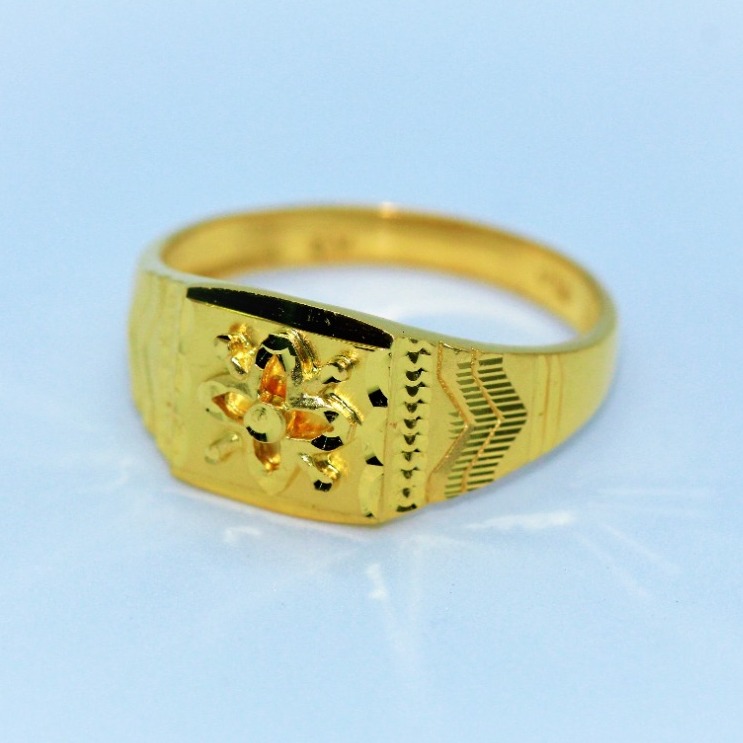 Gold daily wear gents ring