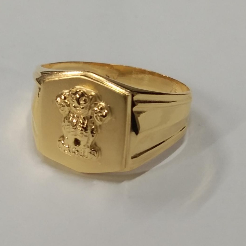 Gold trending gents ring