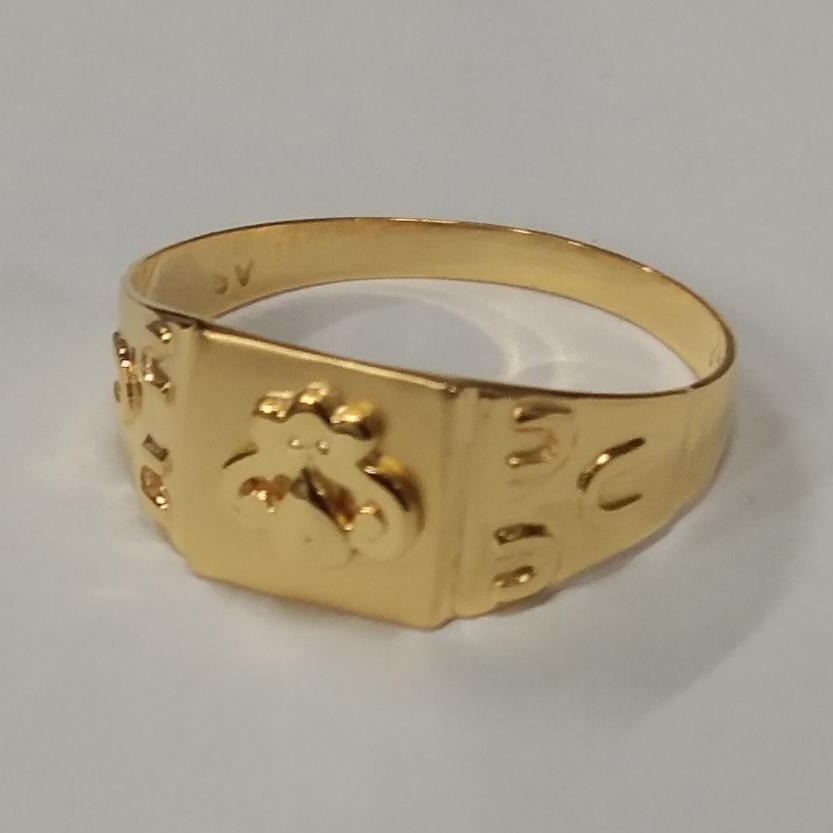 Gold fancy gents ring