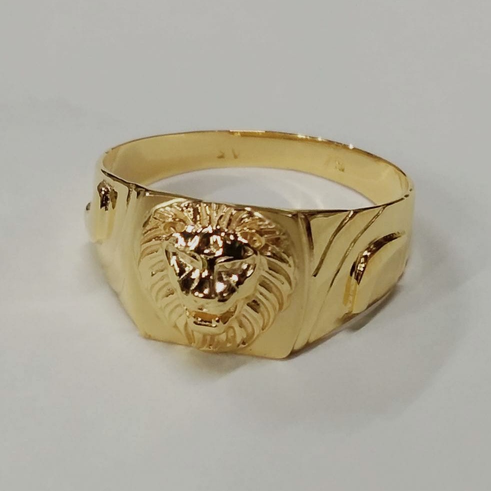 Gold cocktail gents ring