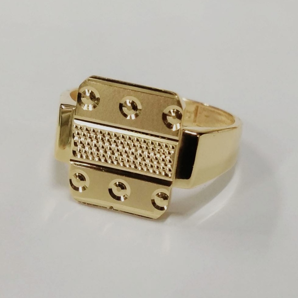 Gold classic gents ring