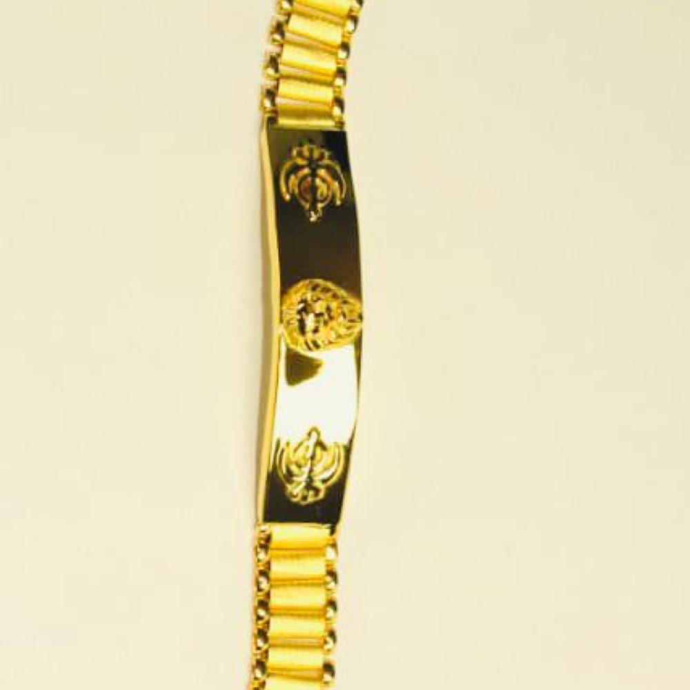Gold Elegant Gents Bracelet