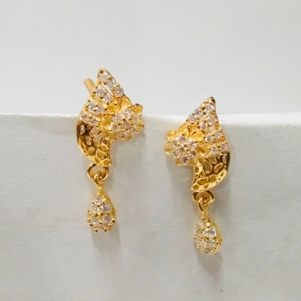 Gold Modern Women Earring