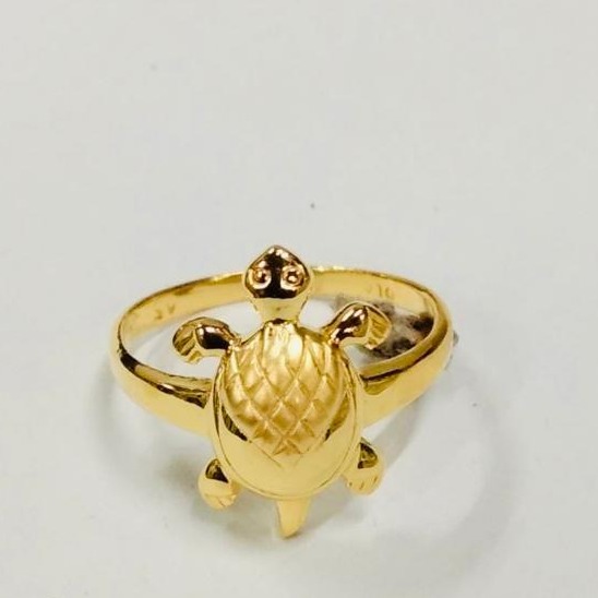 Gold grand women ring