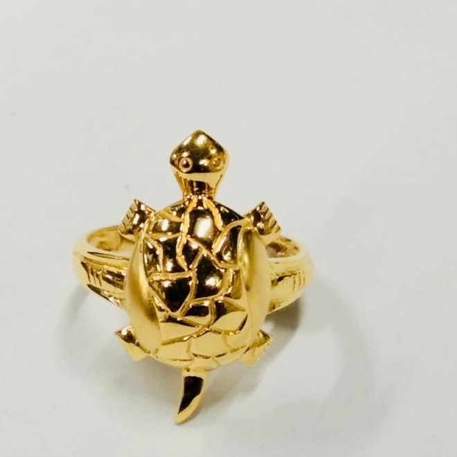 Gold gorgeous women ring
