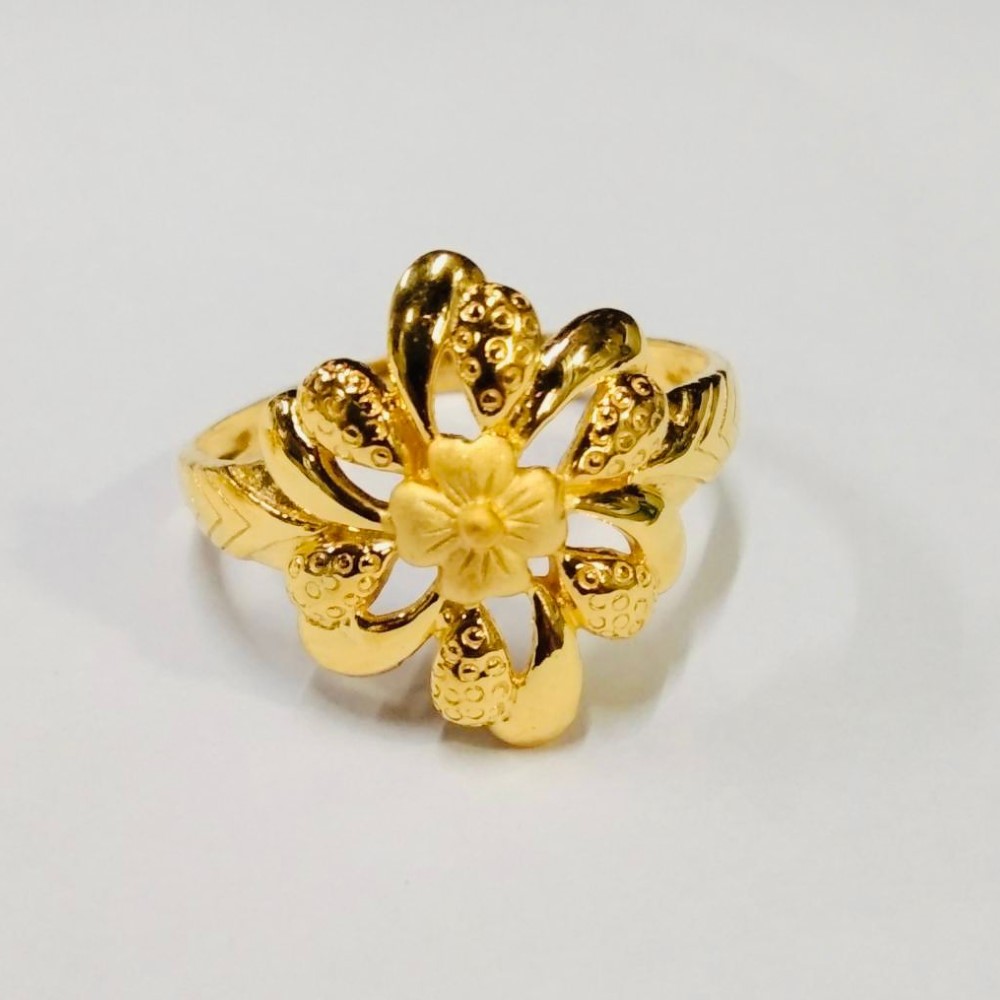 Gold Dazzling Ring
