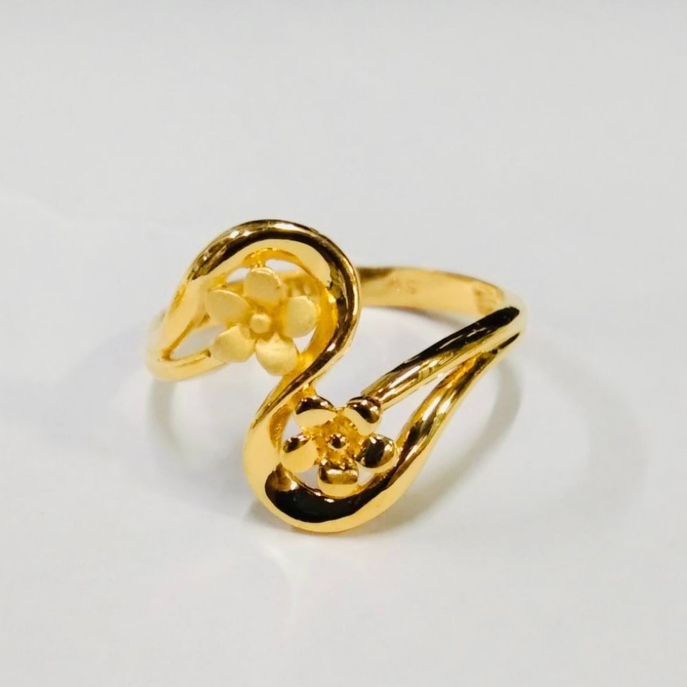 Gold Unique Ring